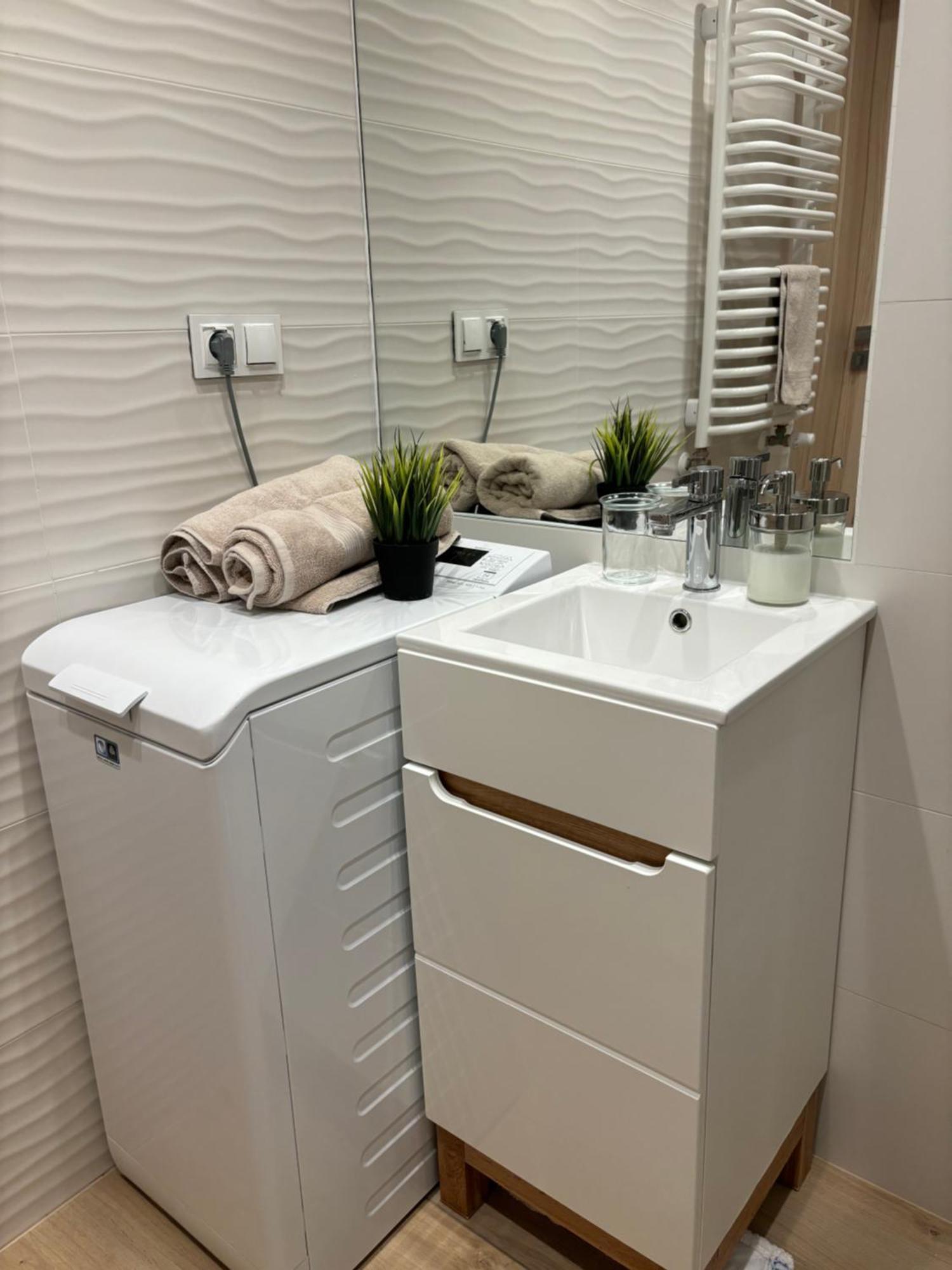 Chopin Park Lux Apartment, Self Check-In 24H, Free Parking, Air-Conditioning 波兹南 客房 照片